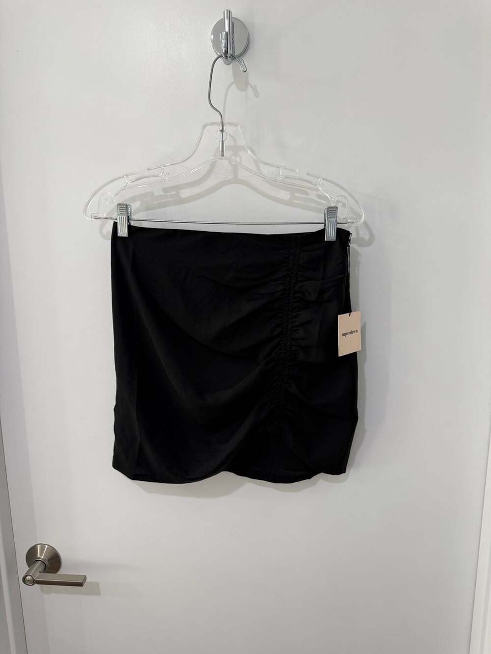 Superdown Maya Ruched Mini Skirt in Black